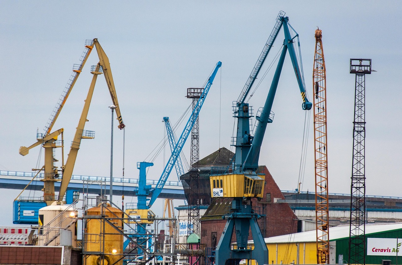 Cranes, industry, crane system — Can You Make Passive Income with Daman Game?